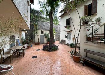 giardino condominiale - Two-room apartment via Angelo Bellani, 22, Roma - photo 11