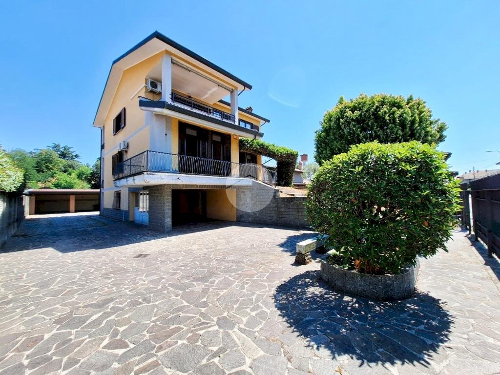 Villa Via S. Giorgio, Bernate Ticino - photo 3