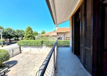 Villa Via S. Giorgio, Bernate Ticino - photo 9