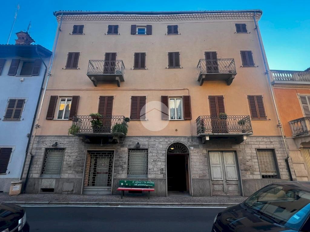 Three-room apartment Via Roma, Trinità - photo 1