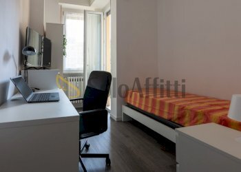 camera - Apartment Via Madonna delle Rose 11, Torino - photo 21
