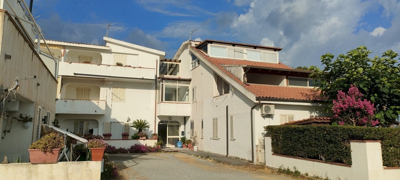 IMG20260703175533 - Two-room apartment Via dei Bretii 5, San Lorenzo - photo 1