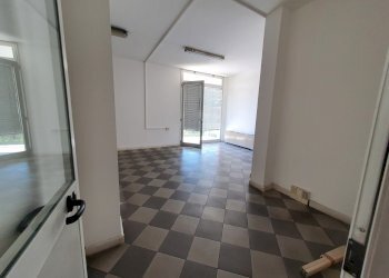 20210525_105701.jpg - Commercial Premises Santarcangelo di Romagna - photo 14