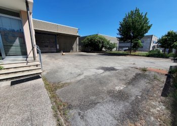 20210525_105740.jpg - Commercial Premises Santarcangelo di Romagna - photo 16