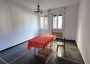 20241205_142304.jpg - Three-room apartment Via Aurelio Robino, Genova (neighborhood Marassi) - photo 4