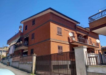 1. - Attic Via Degli Acquedotti 4, Tivoli - photo 1