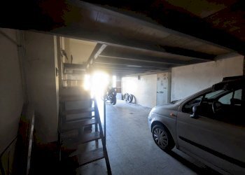 scala soppalco garage - Apartment Via Giovanni Pascoli 158, Sanremo - photo 20