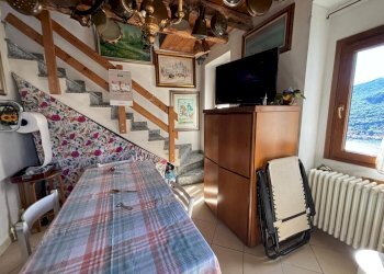 Two-room apartment Via al Noce 24, Moltrasio - photo 17