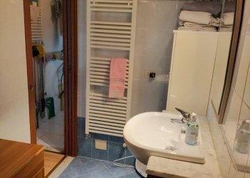 Bagno - Two-room apartment Via al Noce 24, Moltrasio - photo 24