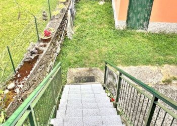 SCALA DI ACCESSO E MAGAZZINO - Appartamento Via Ponti Romani 31, Recco - foto 18