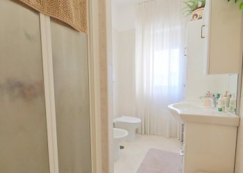 Bagno - Appartamento Via Don Diego Marturano 10, Taranto - foto 23
