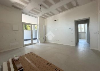 Two-room apartment Via Giacomo Matteotti, Rescaldina - photo 2