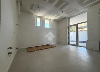 Two-room apartment Via Giacomo Matteotti, Rescaldina - photo 4