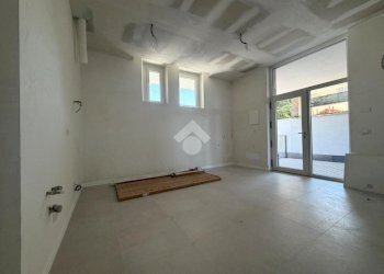 Two-room apartment Via Giacomo Matteotti, Rescaldina - photo 6