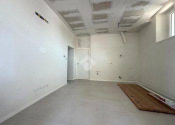 Two-room apartment Via Giacomo Matteotti, Rescaldina - photo 10