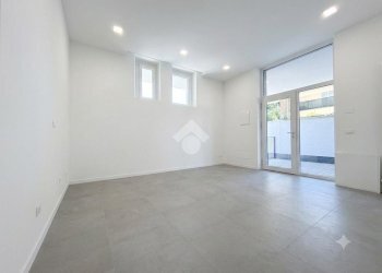 Two-room apartment Via Giacomo Matteotti, Rescaldina - photo 2