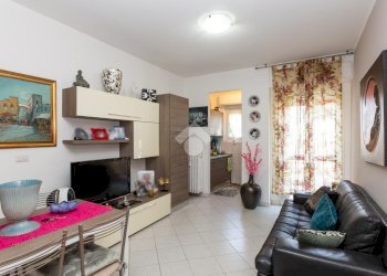 Two-room apartment Via De Nicola, Beinasco - photo 1