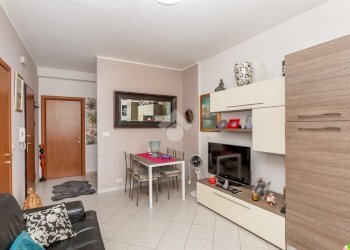 Two-room apartment Via De Nicola, Beinasco - photo 2