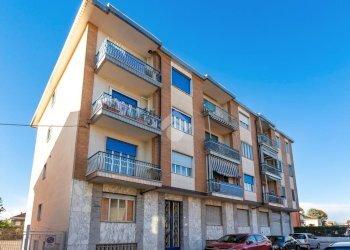 Two-room apartment Via Garibaldi, Beinasco - photo 9