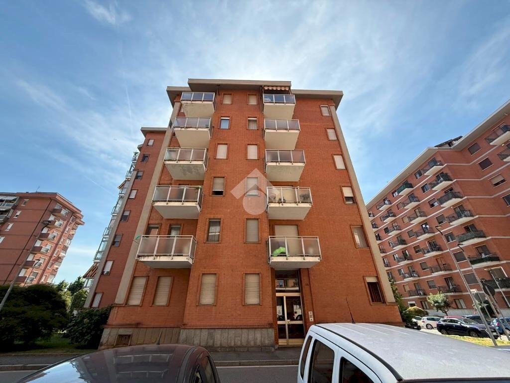 Four-room apartment Via Ciriè, Borgaro Torinese - photo 1