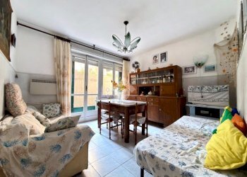 Four-room apartment Via Privata Giovanni Genova Bocchi Bianchi, Alassio - photo 1