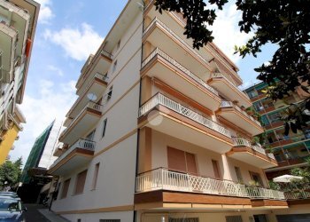 Trilocale Viale A. Devoto, Chiavari - foto 1
