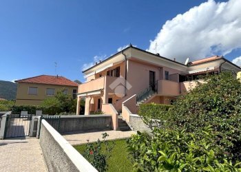 Three-room apartment Via varese, Loano - photo 1