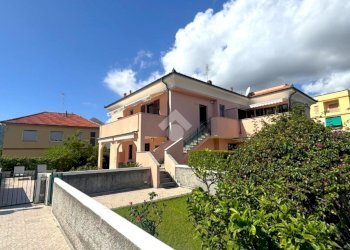 Three-room apartment Via varese, Loano - photo 34