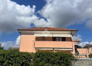 Three-room apartment Via varese, Loano - photo 37