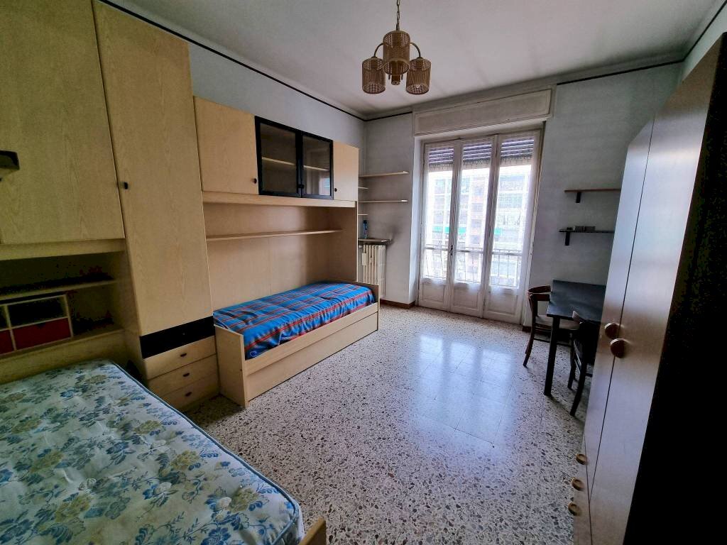 Two-room apartment via Lagnasco, Torino (neighborhood Santa Rita) - photo 1