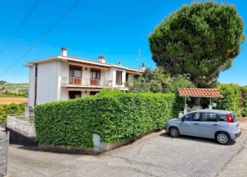 Quadrilocale via Chieri, Pino Torinese - foto 1