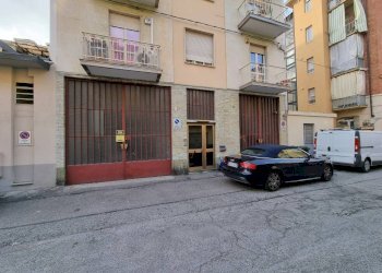 Warehouse strada Privata Murroni, Torino (neighborhood Parella) - photo 1