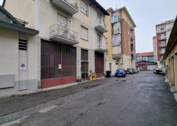 Warehouse strada Privata Murroni, Torino (neighborhood Parella) - photo 2