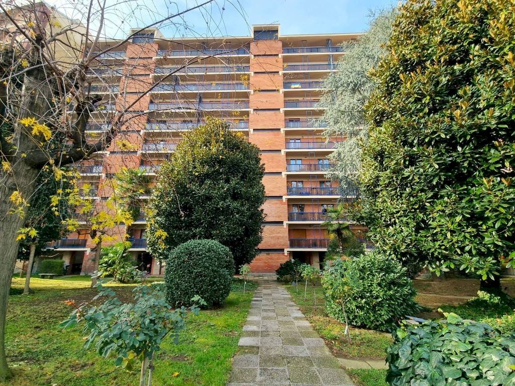 Four-room apartment via Guido Reni, Torino (neighborhood Mirafiori Nord) - photo 1