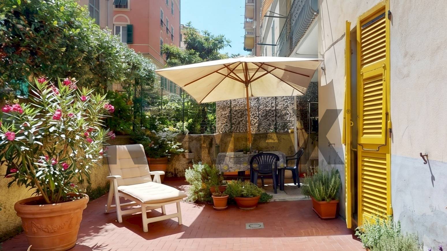 Two-room apartment Via Tevere, 1 
 Pegli, Genova (neighborhood Pegli) - photo 1