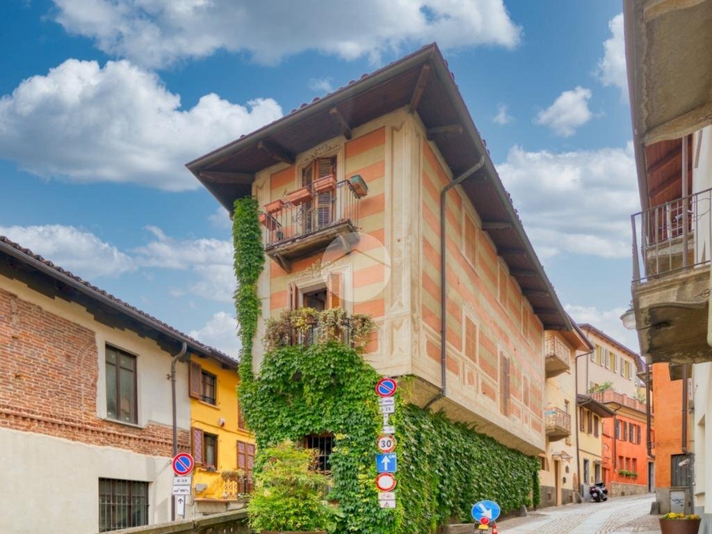 Four-room apartment Via al castello, Rivoli - photo 1