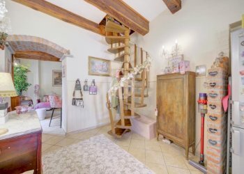 Four-room apartment Via al castello, Rivoli - photo 12