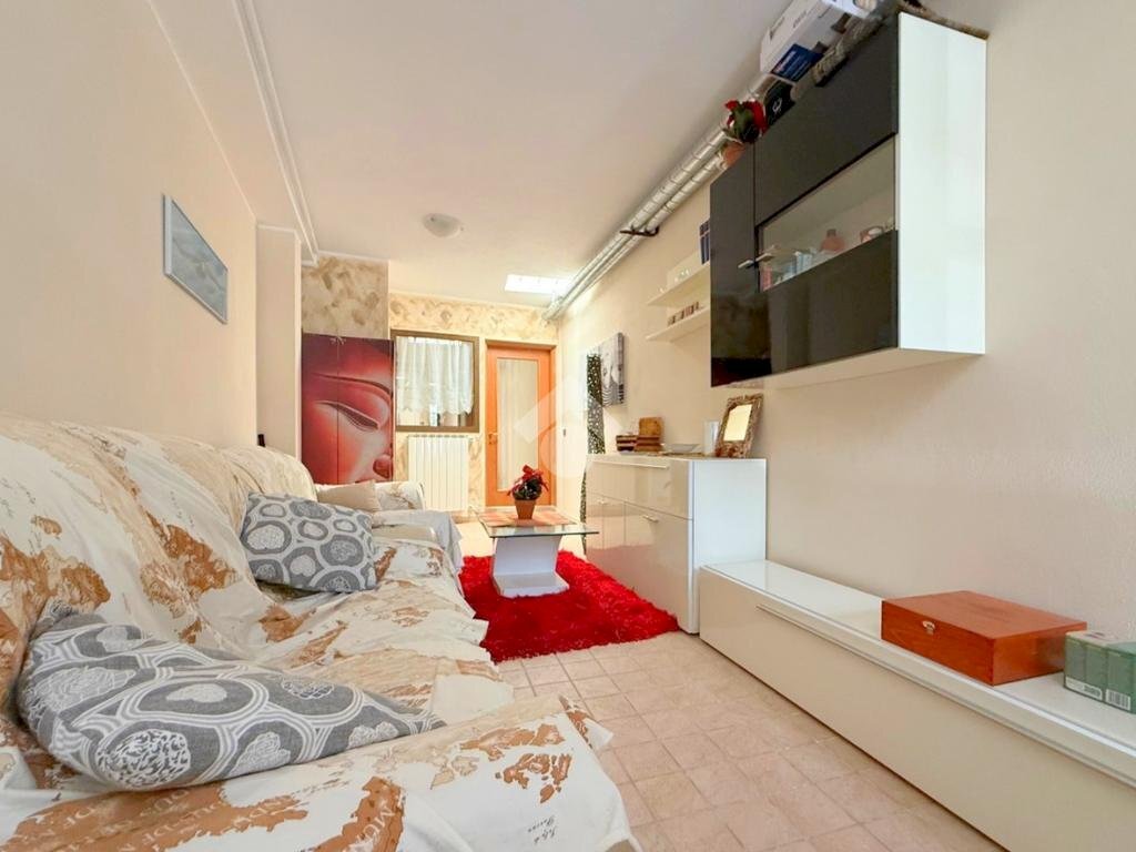 Four-room apartment Via dei Laghi, Oulx - photo 1