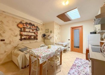 Four-room apartment Via dei Laghi, Oulx - photo 4