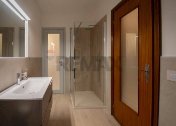 Trilocale Via Conche, 77
Sale Marasino, Sale Marasino - foto 22