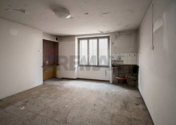 Appartamento Via Bertoletti, 8 
 Vezza d'Oglio, Vezza d'Oglio - foto 5