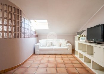 Two-room apartment Via Alessandro Manzoni, Volvera - photo 5