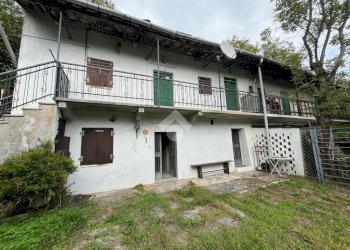 Semi-detached house Via Aragno, Barge - photo 1