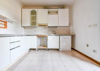 Three-room apartment Via della Chiesa, Poggio Renatico - photo 9