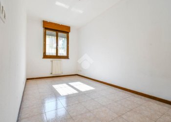 Three-room apartment Via della Chiesa, Poggio Renatico - photo 13