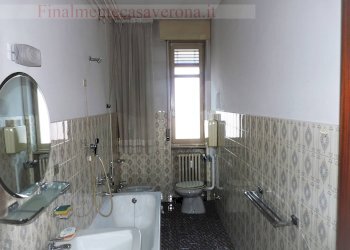 Bagno - Four-room apartment Via Antonio Pigafetta
 
14, Verona - photo 12