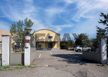 Casa all\'aperto - Attività Commerciale via palladio
 
12, Cornaredo - foto 1