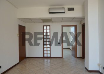 Stanza vuota - Ufficio Viale Lombardia
 
300, Brugherio - foto 14