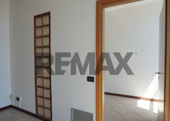 Stanza vuota - Ufficio Viale Lombardia
 
300, Brugherio - foto 15