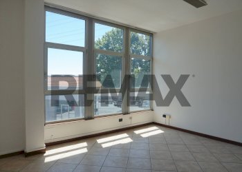 Stanza vuota - Ufficio Viale Lombardia
 
300, Brugherio - foto 20